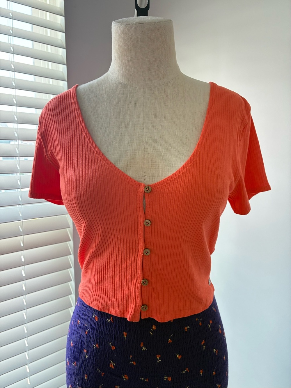 NWT Roxy Women's Born With It Coral Ribbed Short Sleeve Crop Top